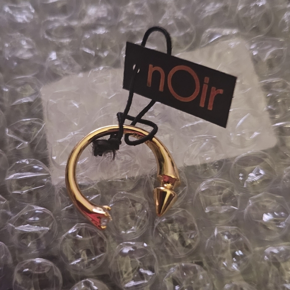 NWT NOIR GOLD SIZE 8 WITH STONE AND BULLET RING - Picture 1 of 3